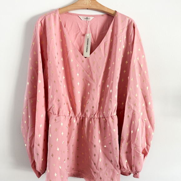 NWT - VNeck Geometric Print Ruffled Elastic Waist Long Sleeved Tunic - 2X - Picture 2 of 9